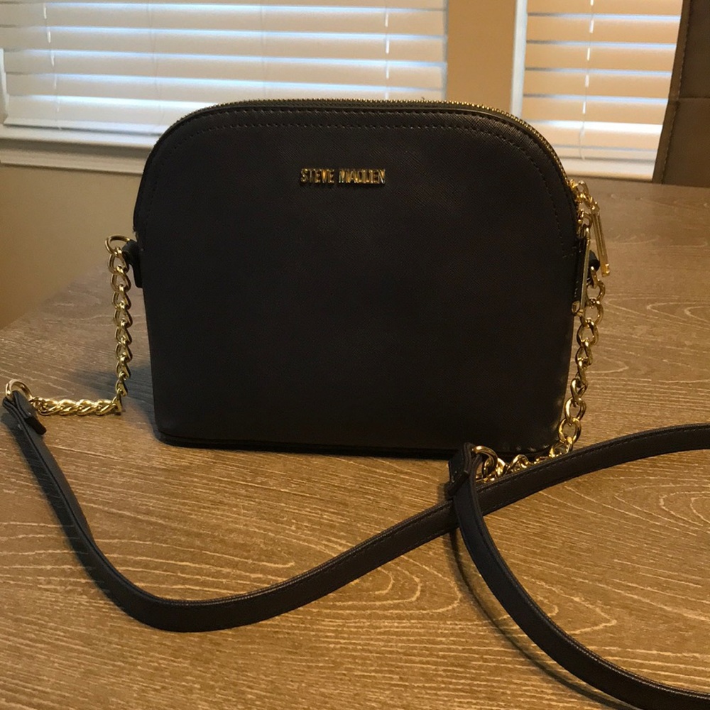 Navy Steve Madden crossbody